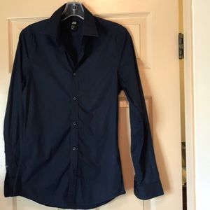 Navy long-sleeved button-down blouse